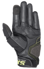 Guantes de cuero Alpinestars Halo, guantes de moto de aventura, color negro bosque y amarillo flúor, vista de la palma que muestra la construcción de cuero reforzado, costuras en amarillo fluorescente y puntas de los dedos índice y pulgar compatibles con pantallas táctiles.