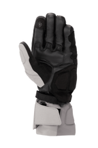 Guantes Alpinestars WR-X GORE-TEX, guantes de invierno para moto, gris oscuro, gris hielo y negro, vista de la palma que muestra la construcción de cuero, refuerzos de gamuza sintética, dedo índice compatible con pantallas táctiles y puño largo para protección contra las inclemencias del tiempo