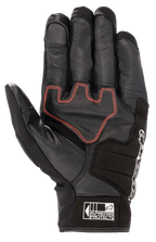 Guante Alpinestars Honda SMX Z Drystar®, guante de moto de puño corto, color negro con costuras geométricas en rojo brillante en la palma, confección en piel de cabra con refuerzos de ante, puntas de los dedos compatibles con pantallas táctiles y logotipo Alpinestars Protects en el puño.