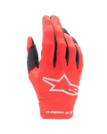 Alpinestars Youth 2024 Radar Gloves, guantes de motocross para jóvenes, color Rojo Mars y Plata, vista del dorso con el logo de la estrella blanca y la marca en el puño, tejido elástico ligero con detalles negros en los dedos, equipo duradero de carreras todoterreno para jóvenes