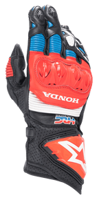 Guantes Alpinestars Honda GP Pro R3, guantes de caña larga para carreras de moto, negros con detalles en rojo brillante y azul, con protector de nudillos rígido DFS rojo, logotipos blancos de HONDA y HRC, cuero perforado con paneles de acordeón y el logotipo de la estrella de Alpinestars en el puño