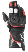 Alpinestars SP-2 V3 Gloves, guantes de carreras para moto, negros con detalles en blanco y rojo brillante, protector de nudillos de TPU rígido, confección en cuero perforado en el puño, paneles elásticos de acordeón blancos en los dedos y marca destacada de la serie GP