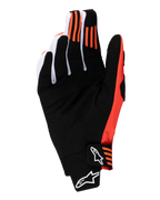 Guantes Alpinestars Techstar 2025, guantes de motocross, negro y naranja intenso, vista de la palma con ante sintético, agarre de silicona naranja en las puntas de los dedos índice y medio, y cierre moldeado con logotipo blanco de Alpinestars.