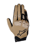 Alpinestars SP X 3, guantes de moto para carreras, caqui arena oscuro y negro, con protección de nudillos de TPU de doble densidad, acolchado reforzado en los dedos, material tejido elástico para mayor transpirabilidad y logotipo de la marca integrado
