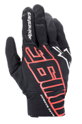 Guantes Alpinestars Aragon, guantes de moto urbanos, negros y rojo brillante, con grandes gráficos estilizados de MM93 y la firma de Marc Márquez en la muñeca, logotipo blanco de Alpinestars, tejido elástico ligero y transpirable