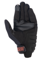 Guantes Alpinestars MM93 Losail V2, guantes urbanos para moto, negros, vista de la palma con construcción de gamuza sintética, punta del dedo compatible con pantallas táctiles y cierre de gancho y bucle con marca MM93 en rojo.