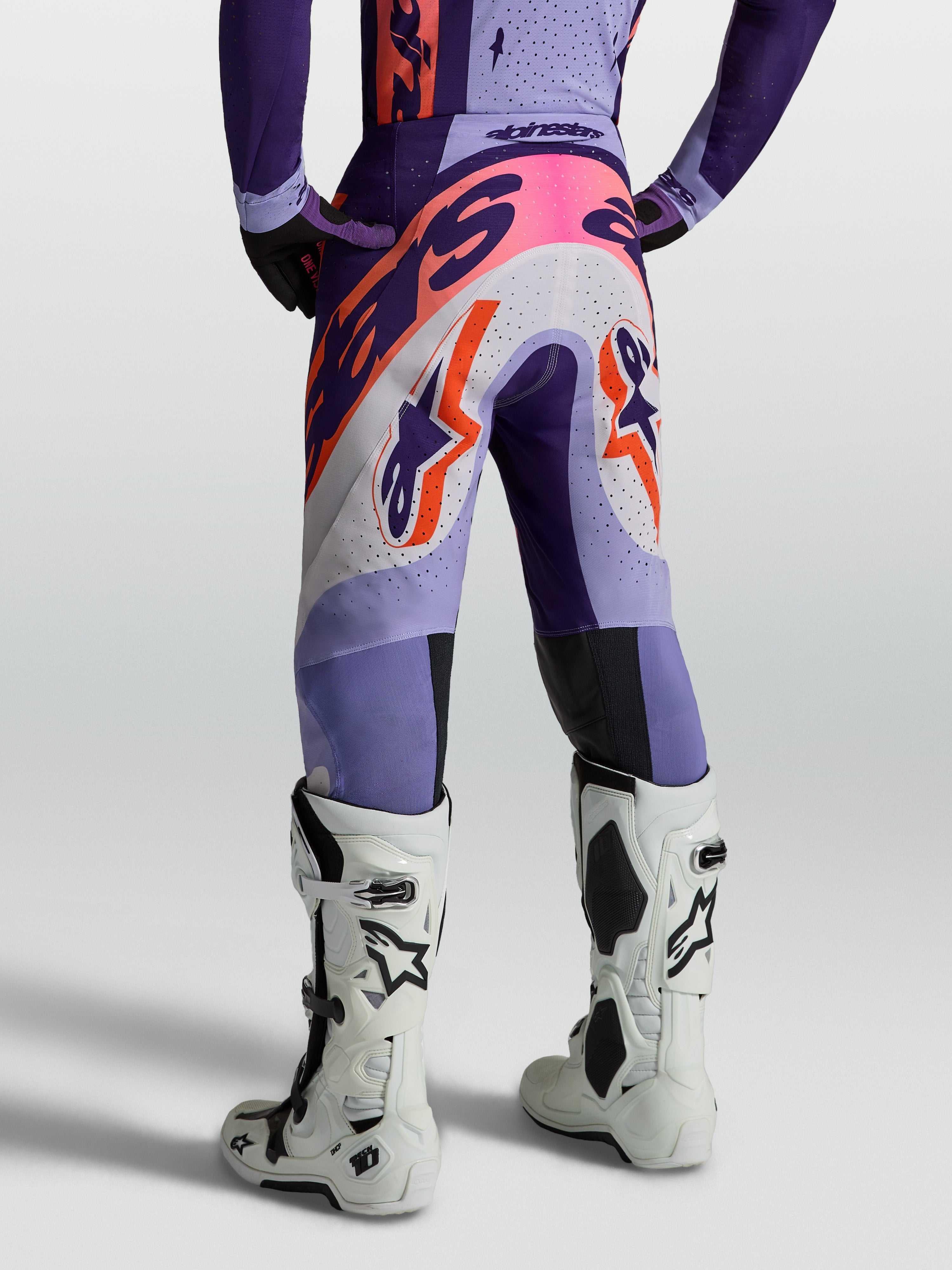 Alpinestars Supertech Dyna, pantalones de motocross para hombre, violeta y morado con rosa flúor, ripstop transpirable, vista trasera