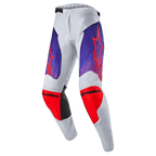 Alpinestars 2024 Racer Hoen Pants, pantalones de motocross para hombre, gris claro con detalles en naranja intenso, degradados en púrpura y acentos negros, diseño con logotipos en muslos y rodillas, material técnico resistente para conducción fuera de carretera