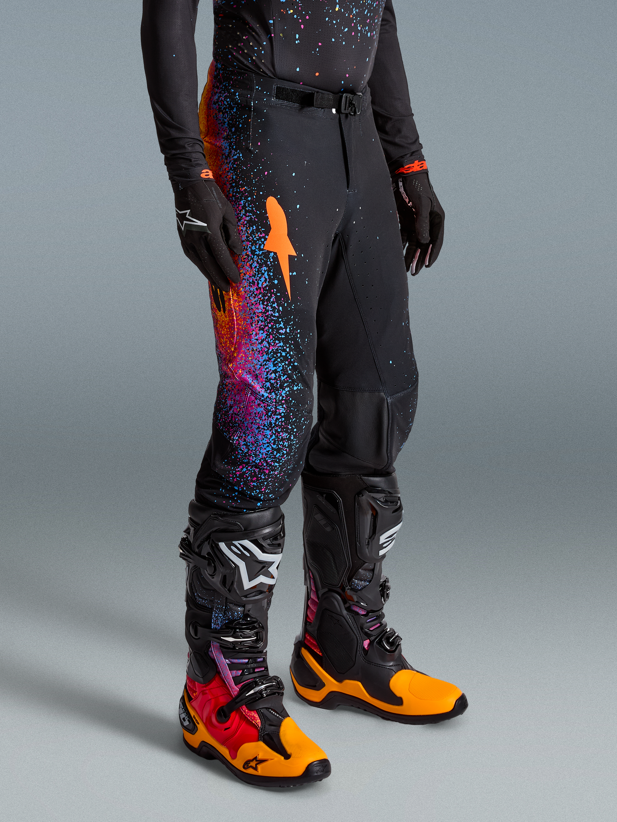 Limited Edition Supertech Black Hole Pantalones