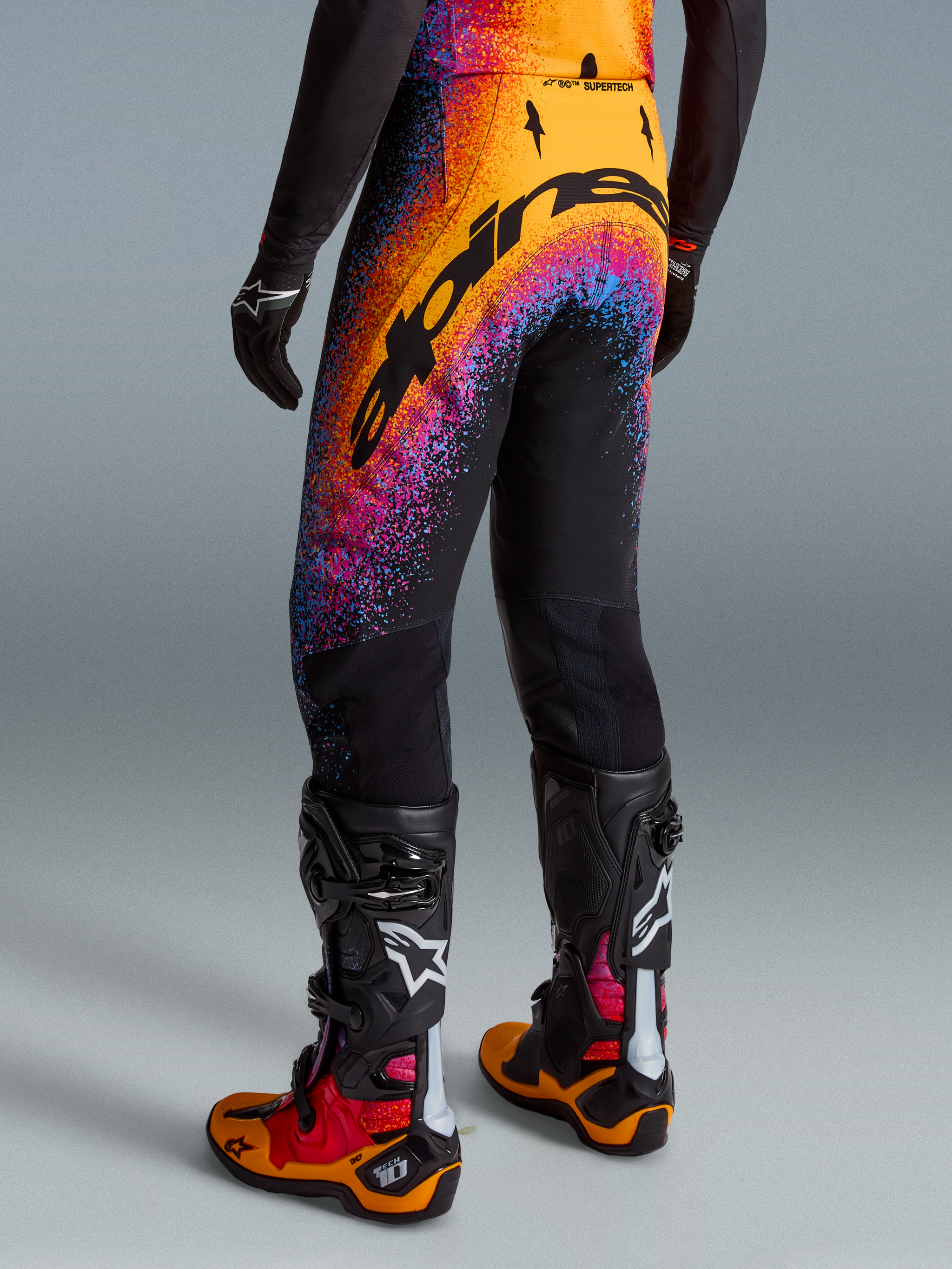 Limited Edition Supertech Black Hole Pantalones