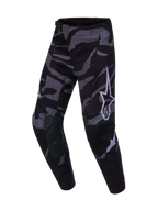 Pantalones Techstar Beast Coast Edición Limitada, camuflaje negro y gris, logo blanco y paneles de rodilla en cuero.