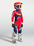 Pantalones Alpinestars Supertech Dyna Juvenil, equipo de motocross en rojo y azul marino, conjunto con jersey, casco y botas