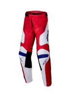 Alpinestars 2025 Youth Racer Veil Pants, pantalones de motocross juveniles, rojo brillante y blanco con detalles en azul, paneles interiores negros en las rodillas, diseño ergonómico precurvado y tejido de poliéster duradero para carreras off-road