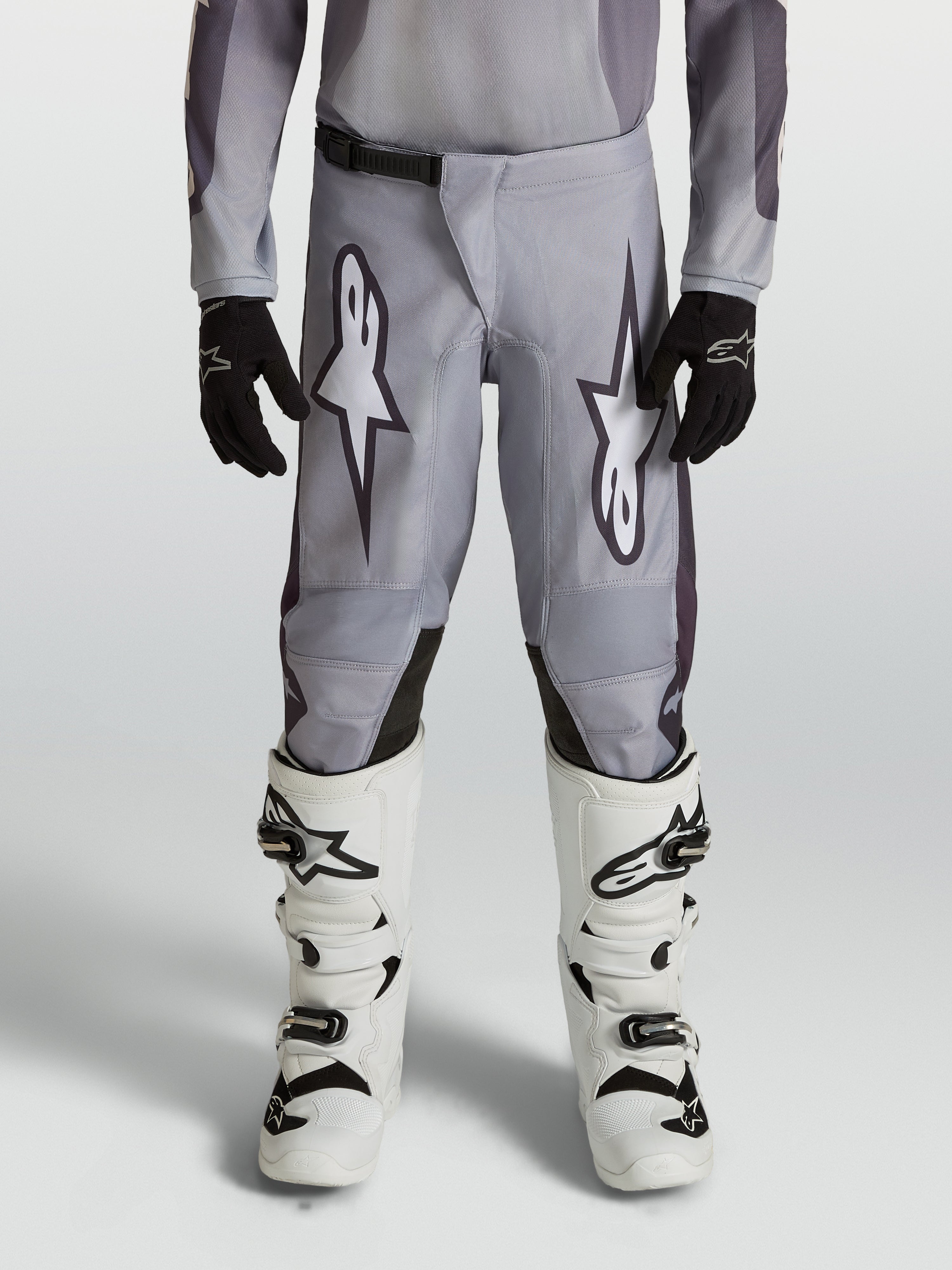 Alpinestars Fluid Amber Juvenil, pantalones de motocross duraderos en gris y negro para jóvenes pilotos de off-road