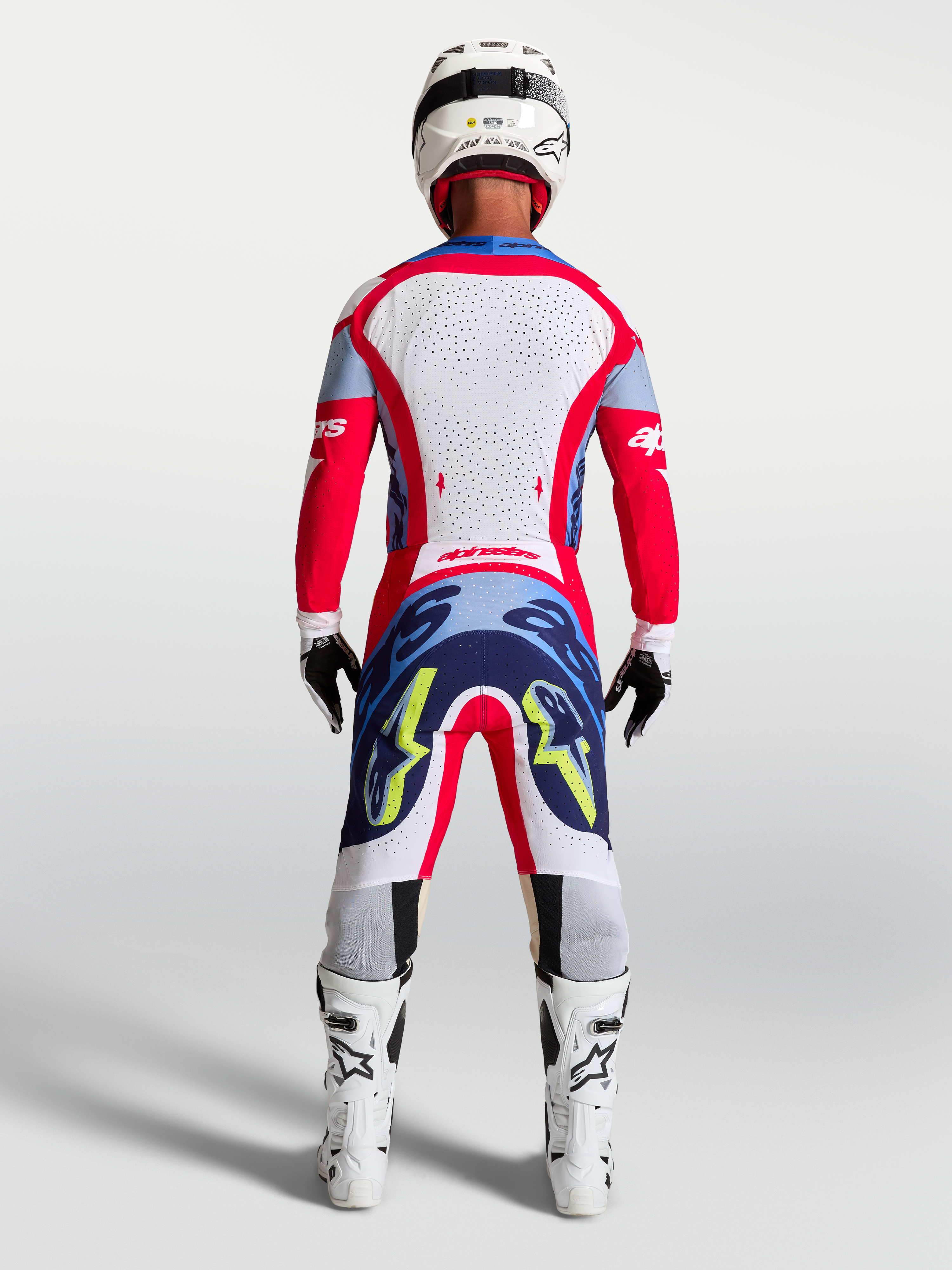 Jersey Supertech Dyna y Gear Set de Alpinestars, equipo de motocross para hombre en rojo fuego y blanco, vista posterior