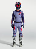 Alpinestars Racer Air Hunt Gear Set, conjunto de motocross para hombre, morado y rojo con jersey ventilado y botas blancas.