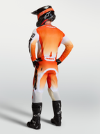 Jersey Alpinestars Racer Amber, equipo de motocross para hombre, naranja y blanco, politejido transpirable, vista trasera con ajuste de carrera