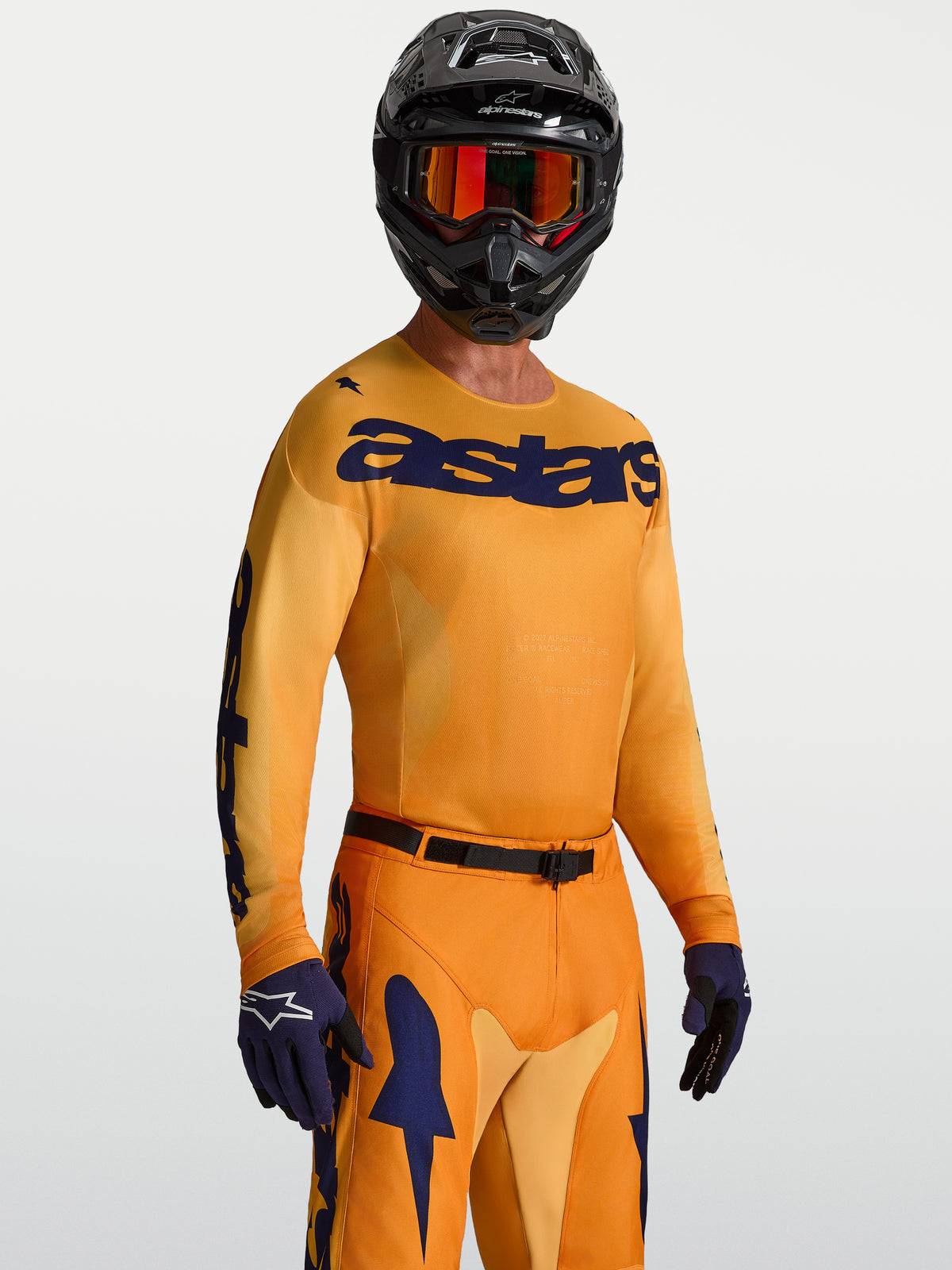 Alpinestars Jersey Racer Amber, jersey de motocross para hombre, naranja y azul oscuro, polifabricado transpirable en modelo.