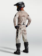Alpinestars Jersey Racer Lone, jersey de motocross para hombre, beige y negro con diseño desert camo, ligero y transpirable.