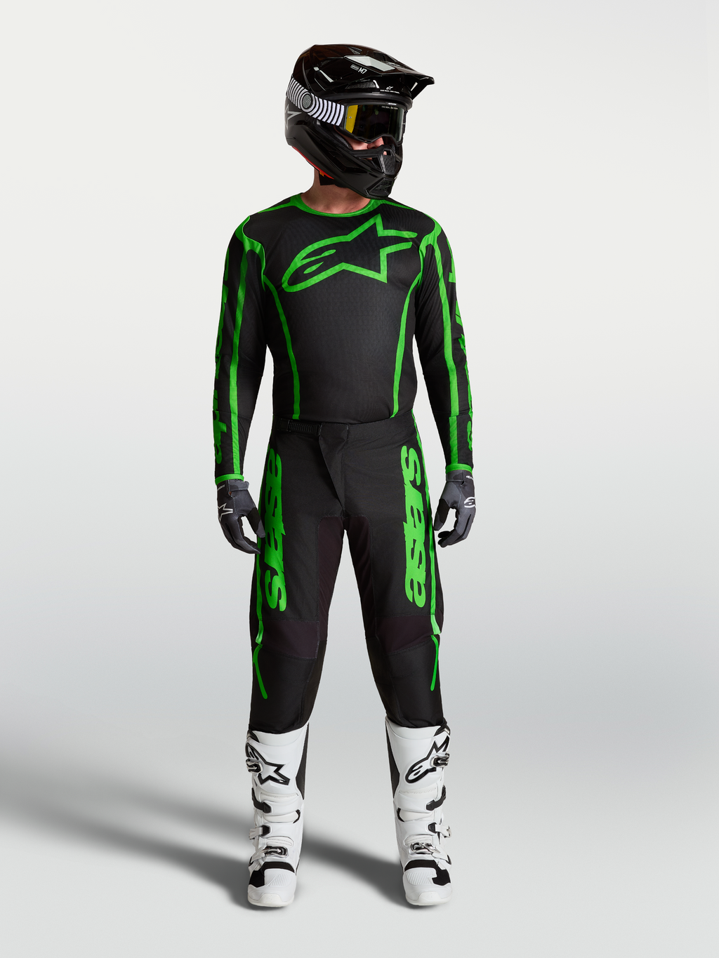 Alpinestars pantalones Fluid Apex V2, pantalones de motocross para hombre, negros y verde fluo, conjunto completo con botas blancas y diseño para off-road