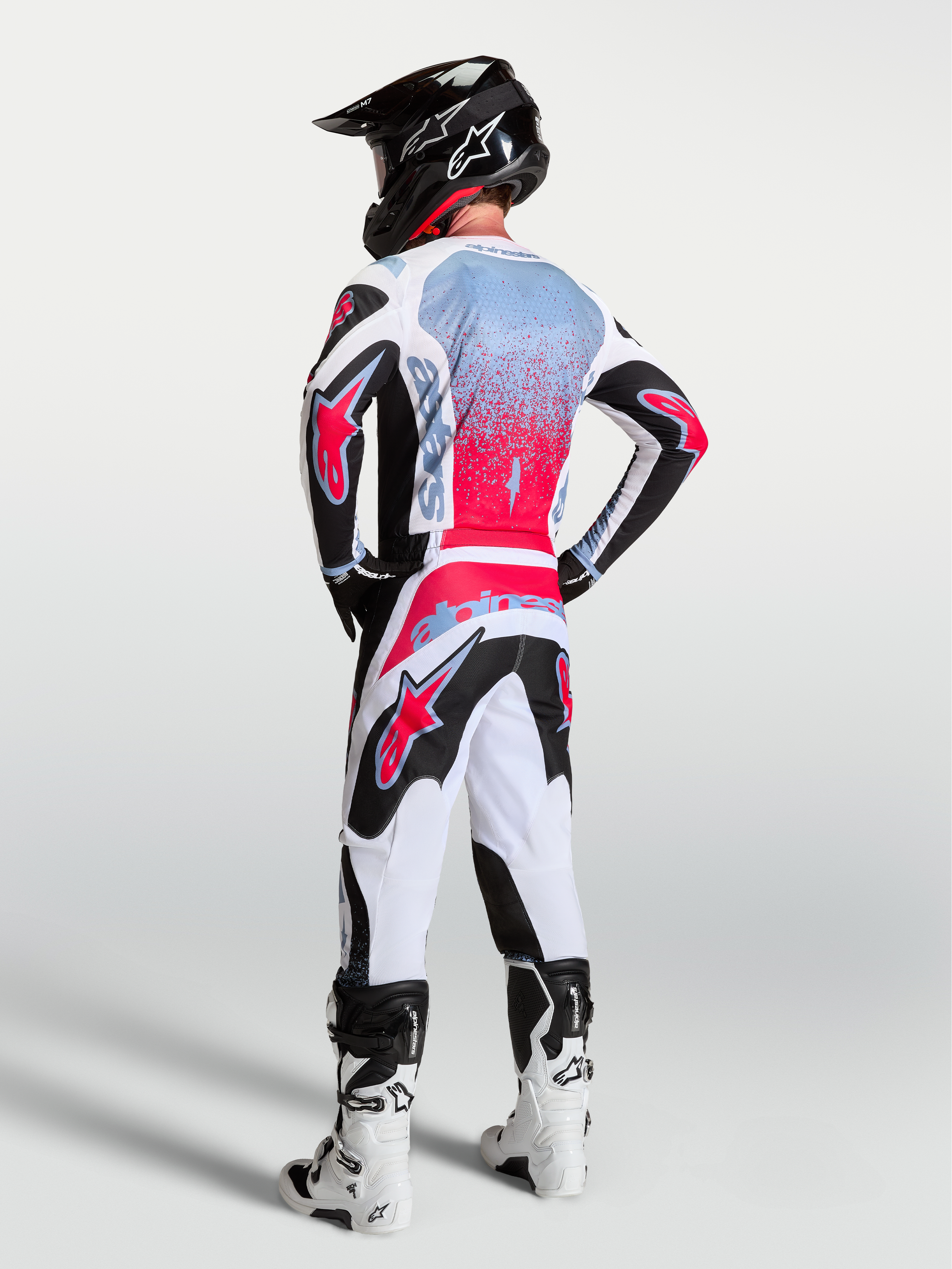 Jersey Alpinestars Fluid Drag, equipo de motocross para hombre, negro y rojo fluo, tejido transpirable, vista trasera