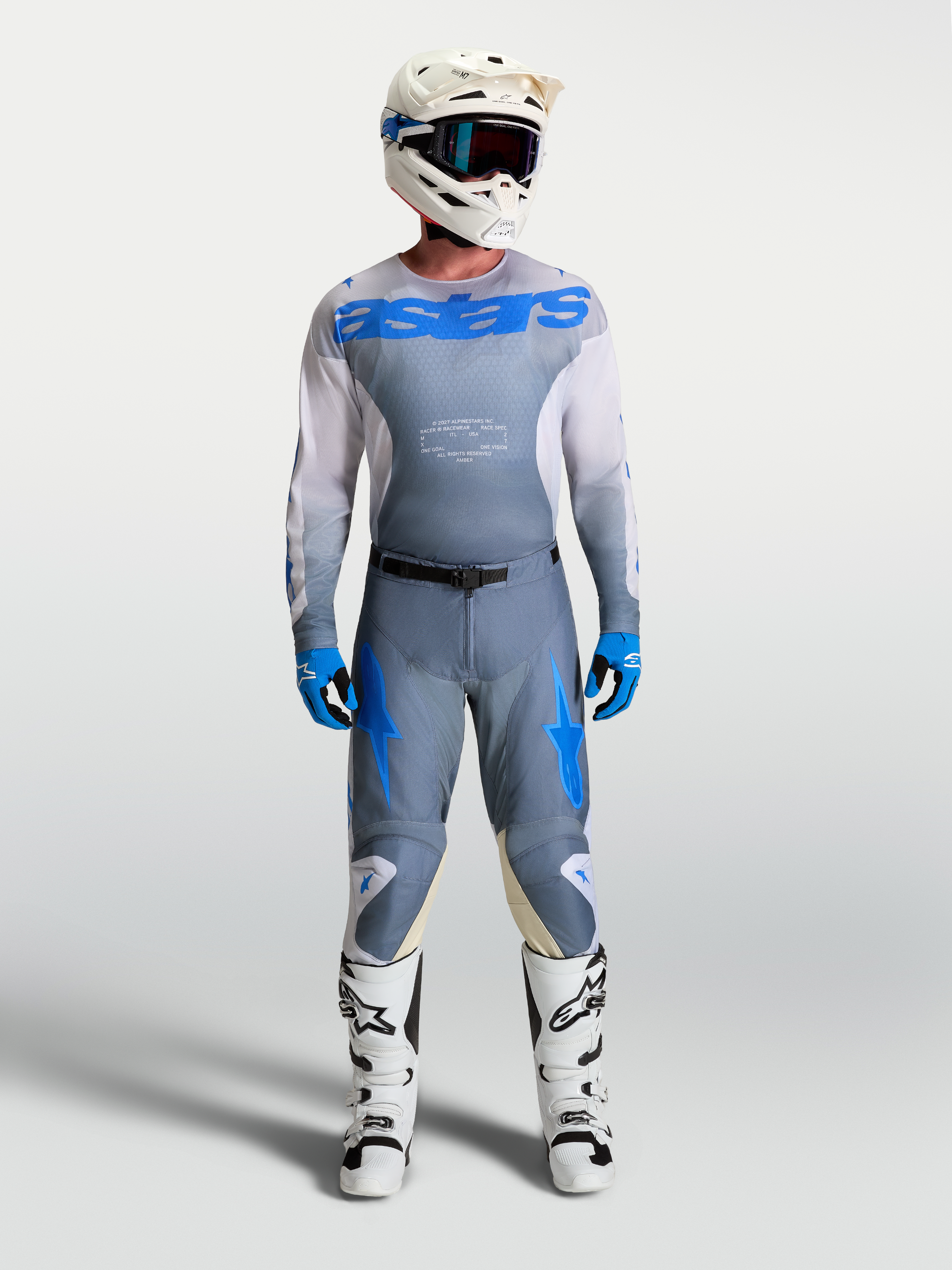 Alpinestars Racer Amber, jersey y conjunto para carreras de motocross de hombre, gris y azul, con casco y botas blancos