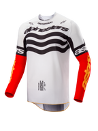 Alpinestars Techstar Deep Jersey Edición Limitada, jersey de motocross, diseño en blanco y negro con gráficos ondulados en el pecho, mangas en rojo brillante con logotipo Astars en amarillo, equipamiento de alto rendimiento para carreras todoterreno