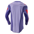 Alpinestars 2024 Techstar Ocuri Jersey, jersey de motocross, púrpura y naranja intenso, vista trasera con diseño púrpura de múltiples paneles, gráficos de logotipo naranja en mangas y hombros, parte trasera extendida para rendimiento en carreras todoterreno