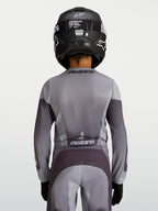 Alpinestars Fluid Amber Juvenil, jersey de motocross en gris y arena, textil transpirable para rendimiento off-road