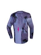 Jersey Fluid Lone Juvenil de Alpinestars para motocross, camuflaje gris y morado, vista trasera con dobladillo extendido.