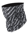 Alpinestars Linear Neck Tube, braga de cuello para moto, negro y blanco, patrón diagonal repetido con logotipo y texto de Alpinestars, construcción de microfibra sin costuras, capa base ligera para carretera