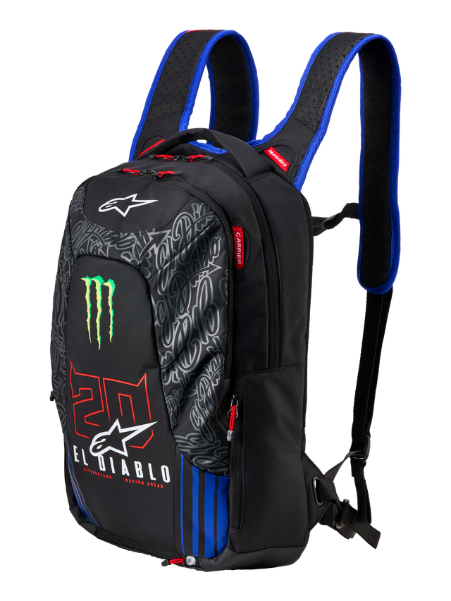 Mochila Alpinestars FQ20 City Hunter V2 Monster, mochila de moto negra con correas de hombro azules, incluye el logo de la garra de Monster Energy en verde, logotipos '20' en rojo y 'El Diablo' en blanco, equipamiento técnico de conducción urbana con perfil cónico.