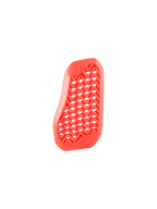 Inserto protector de pecho dividido Alpinestars Nucleon Plasma, rojo, diseño perforado en zigzag para un flujo de aire máximo, material de absorción de impactos ligero, flexible y de base biológica para equipamiento de carretera