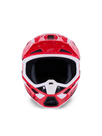 Casco Alpinestars S-M7 Deed, casco de motocross, rojo, negro y blanco con acabado brillante, vista frontal que muestra la amplia apertura para los ojos y la mentonera ventilada, con el logo y el lema de Alpinestars en la visera, diseñado para brindar protección en carreras todoterreno