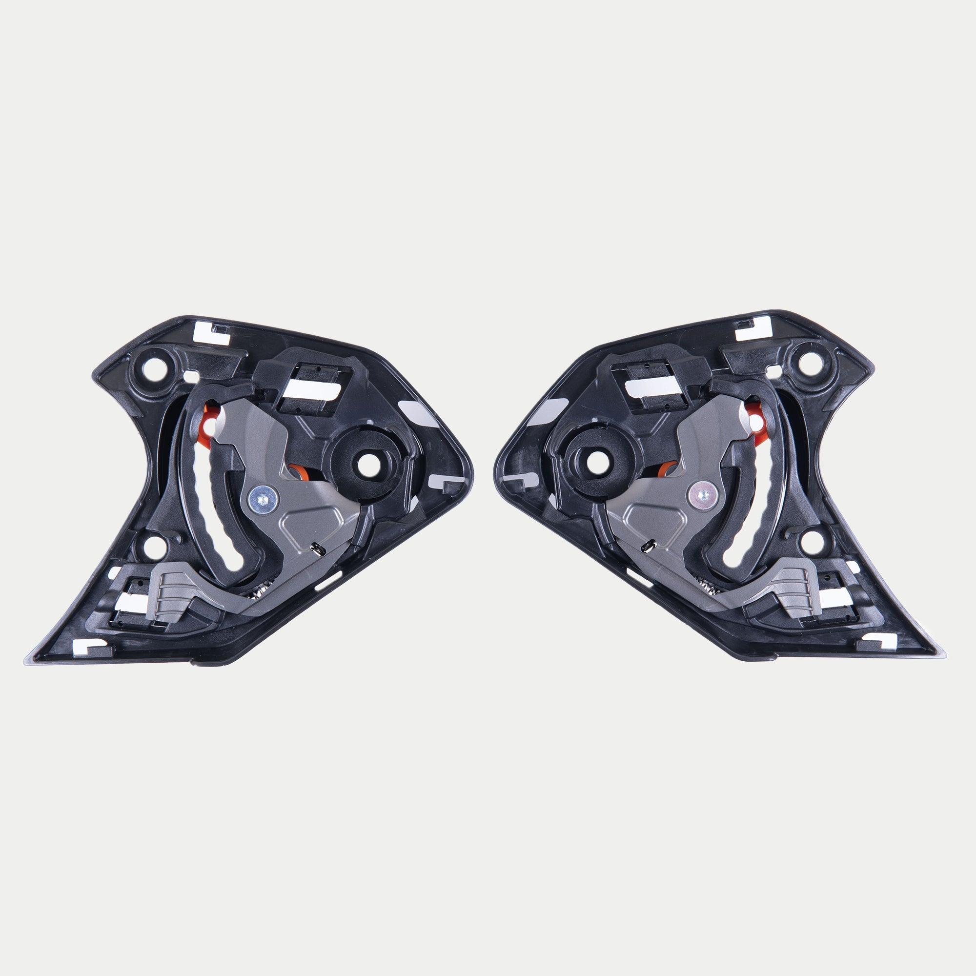 Alpinestars Mecanismo de Visera Supertech R10, accesorio para casco, negro, par de mecanismos de reemplazo para cascos S-R10, componentes de plástico negro con piezas metálicas y detalles mecánicos en naranja, hardware esencial para el funcionamiento de la visera