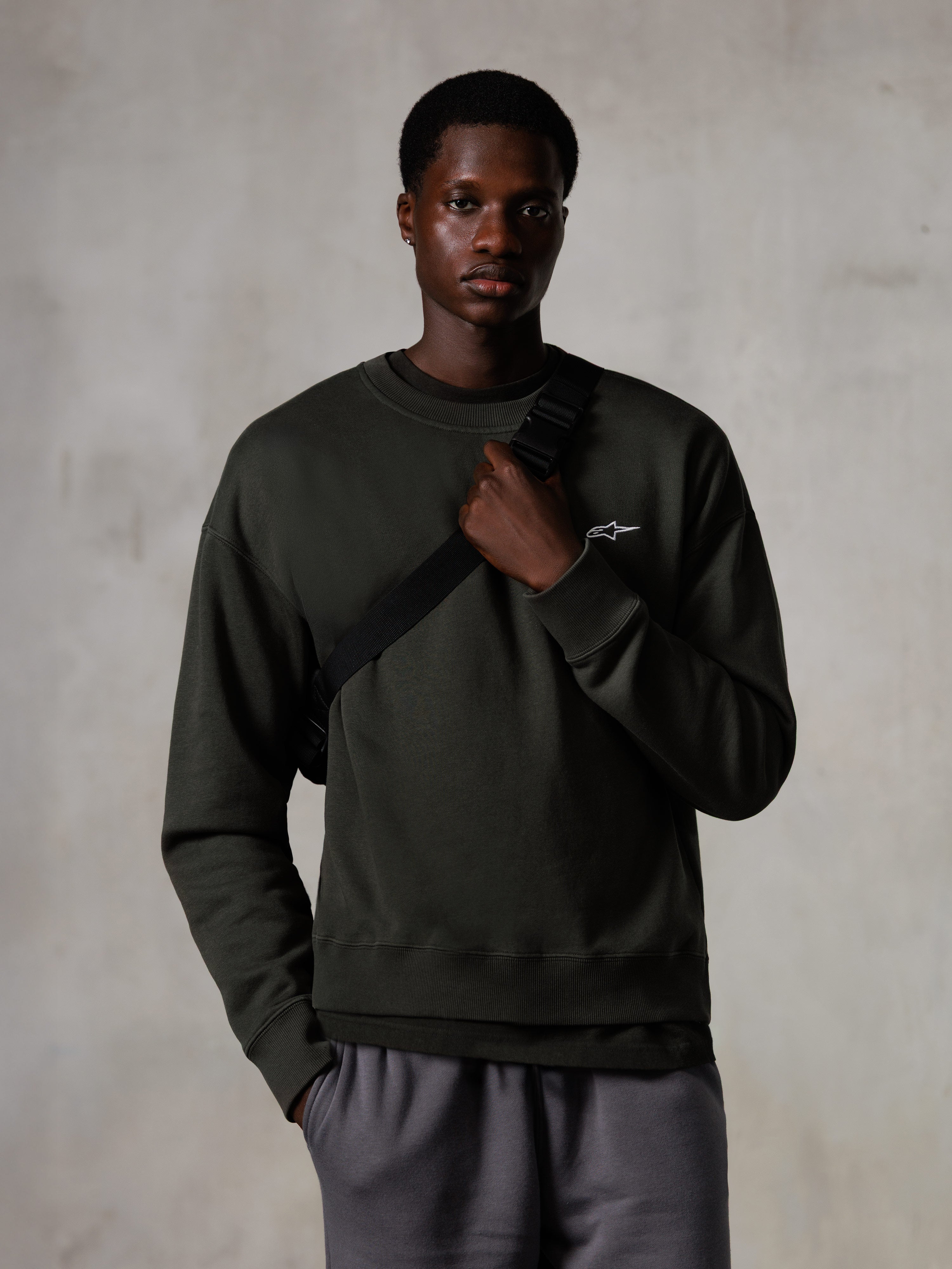 Sudadera Essentials Ageless Crew