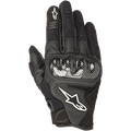 Guantes Alpinestars SMX-1 Air V2, guantes de moto negros con protección de nudillos estilo fibra de carbono, logo de estrella blanco, paneles de malla y cuero perforado para ventilación, diseño de puño corto para uso urbano y en calle.