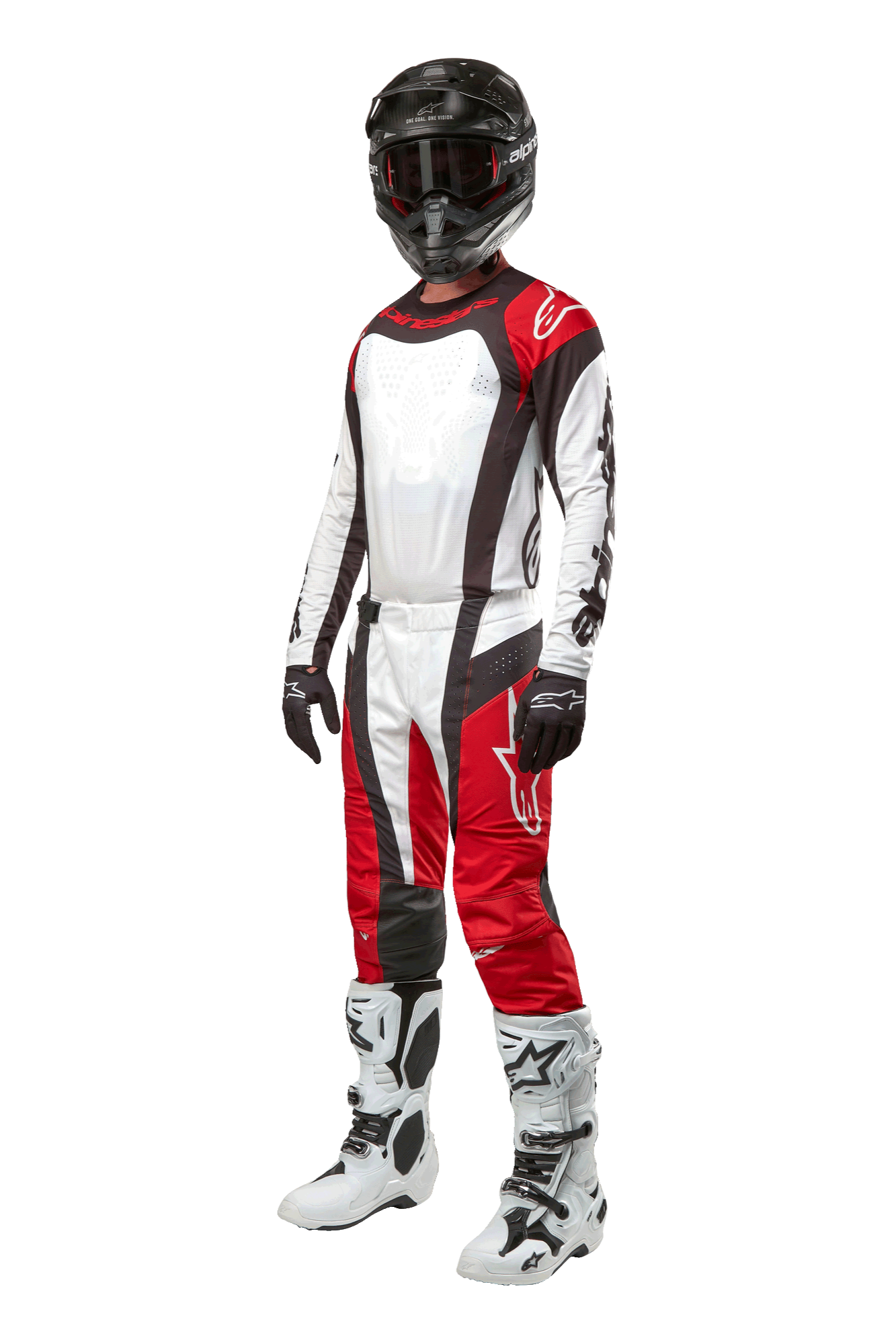 Piloto de motocross con equipamiento completo de Alpinestars, pantalones Techstar Ocuri 2024 en color Mars Red, blanco y negro, jersey a juego, casco negro con gafas, guantes negros y blancos, y botas de motocross blancas; atuendo profesional de carreras todoterreno