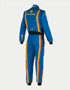 Alpinestars Tech Vision V3 Custom Suit, traje de automovilismo profesional, vista trasera en azul con franjas naranjas y amarillas, con la marca 'RACING' y el logotipo de estrella de Alpinestars, paneles elásticos negros en la cintura y puños negros, equipo de automovilismo ligero y transpirable